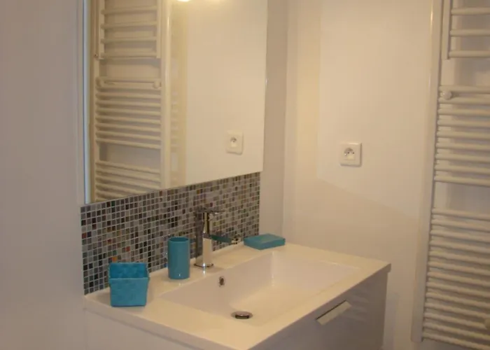 Sci Les Thermes 17 *